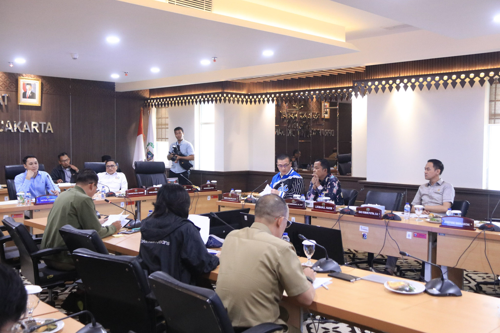Rapat Kerja Pembahasan Rancangan Perubahan KUA-PPAS TA 2025 Bersama DPRD DKI Jakarta