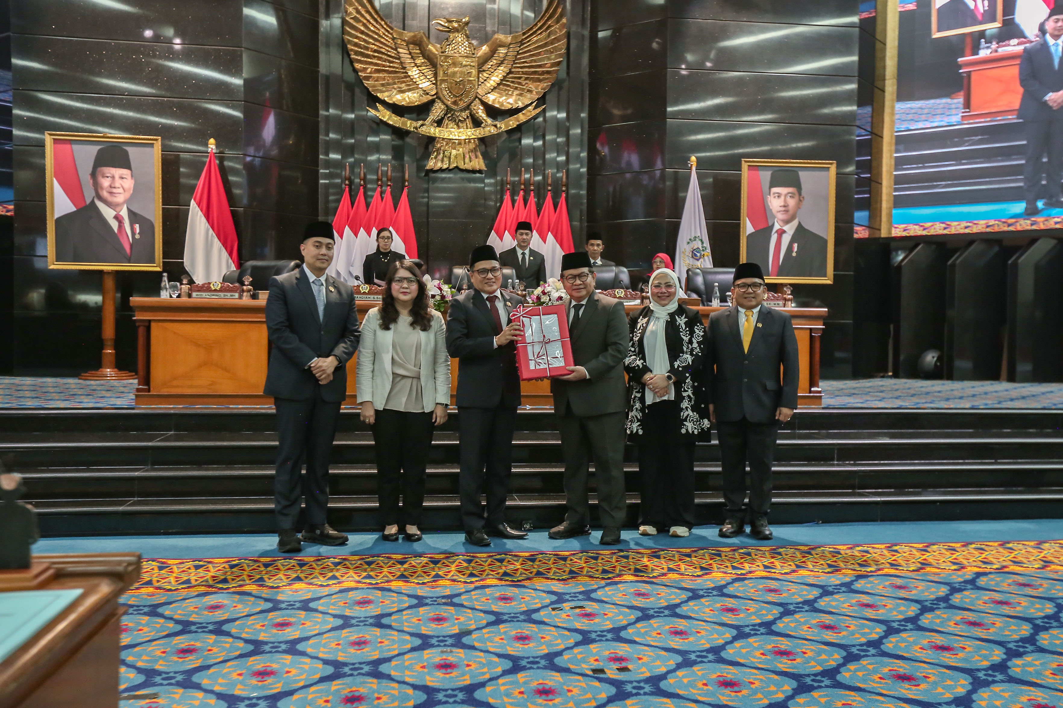 Penandatanganan MoU Rancangan KUA-PPAS APBD Provinsi DKI Jakarta Tahun Anggaran 2027
